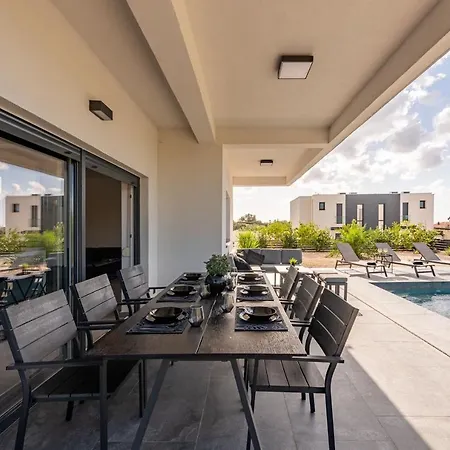 Marton - Mandre, Pag