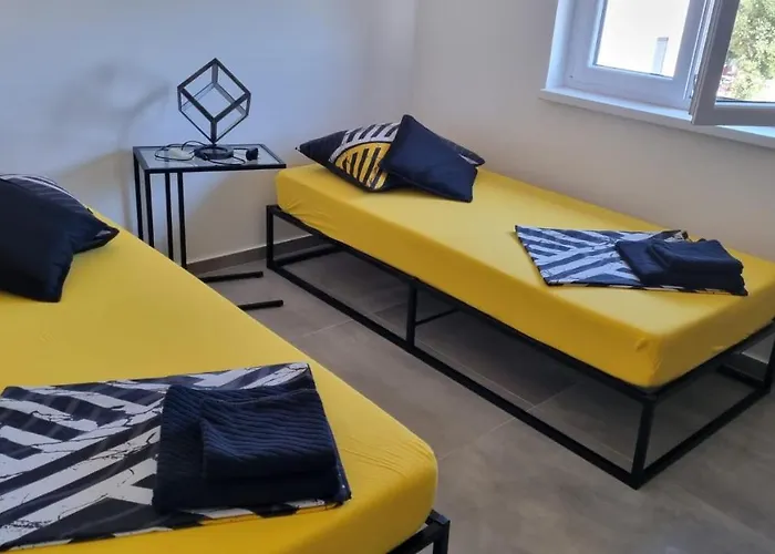 Marton - Mandre, Pag