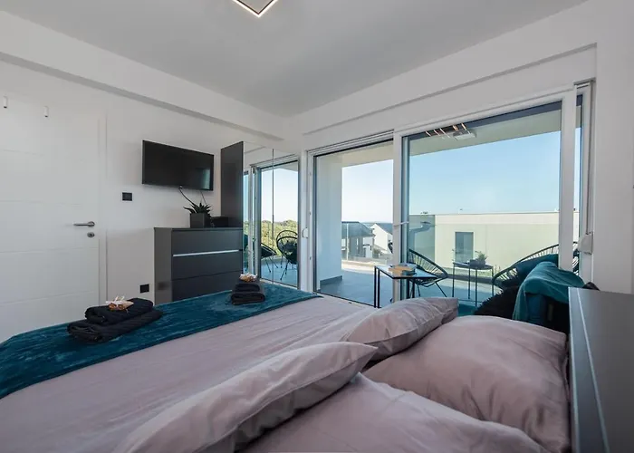 Marton - Mandre, Pag *