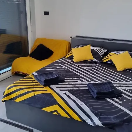 Marton - Mandre, Pag