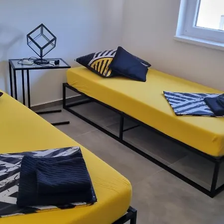 Marton - Mandre, Pag