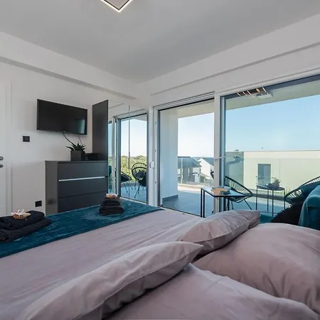 Marton - Mandre, Pag *