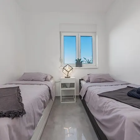 Marton - Mandre, Pag Villa Kolan